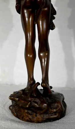 BRONZESTATUETTE von F. LEMOYNE