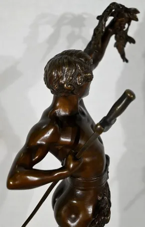 BRONZESTATUETTE von F. LEMOYNE