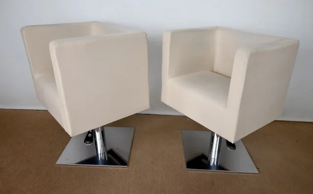 回転アームチェアのペア