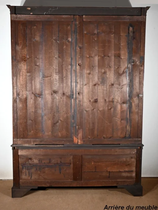 ENGLISH BOOKCASE
