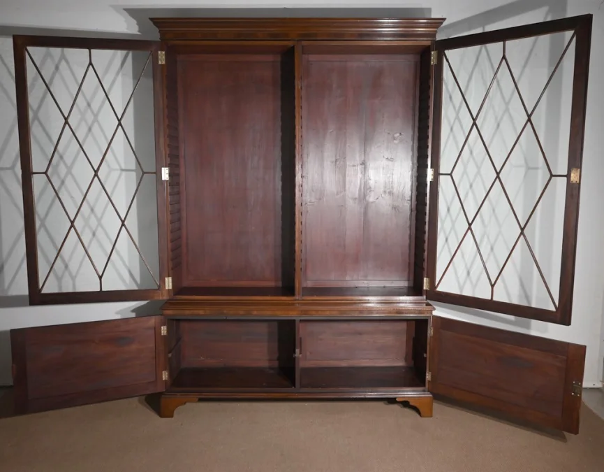 ENGLISH BOOKCASE