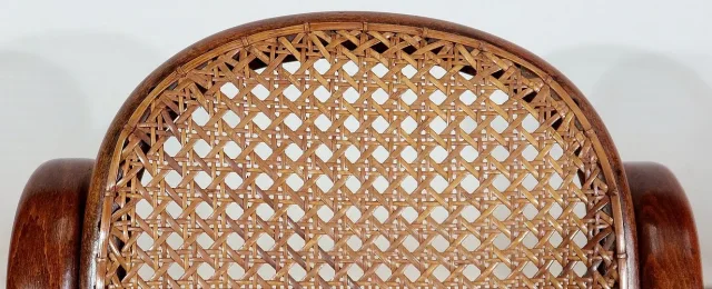 CHILD'S ROCKING CHAIR