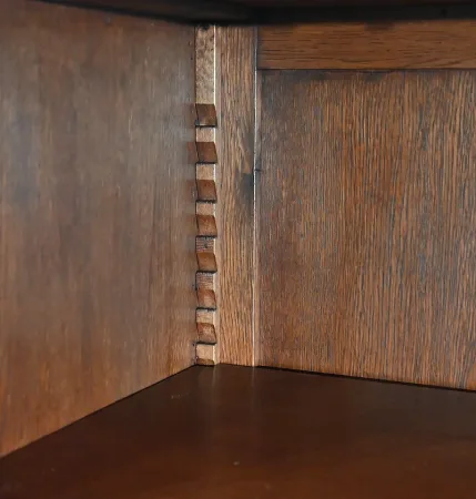 BOEKENKAST IN LOUIS XVI-STIJL