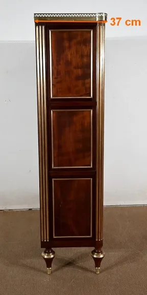 BOEKENKAST IN LOUIS XVI-STIJL