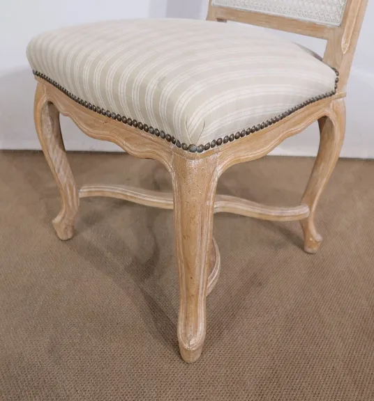 STÜHLE IM FRANZÖSISCHEN REGENCY-STIL