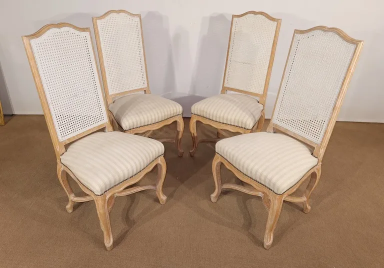 STÜHLE IM FRANZÖSISCHEN REGENCY-STIL