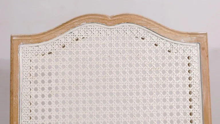 STÜHLE IM FRANZÖSISCHEN REGENCY-STIL