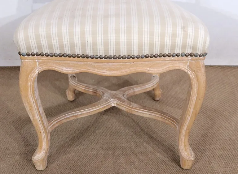 STÜHLE IM FRANZÖSISCHEN REGENCY-STIL