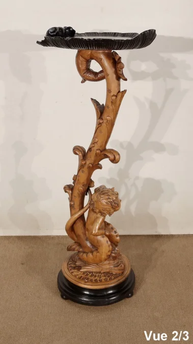 NAPOLEON III STYLE STAND
