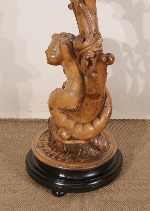 NAPOLEON III STYLE STAND