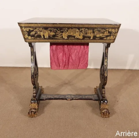 ナポレオン 3 世時代の作業台
