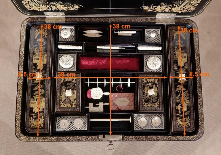 NAPOLEON III PERIODE WORKTABLE