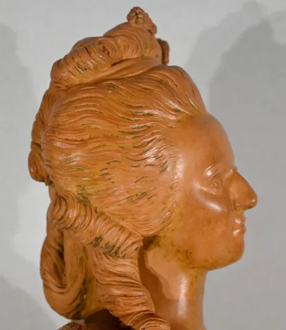 BUSTO DE LOZA DE MARÍA ANTOINETTE
