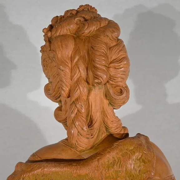 BÜSTE AUS STEINWAREN VON MARIE ANTOINETTE