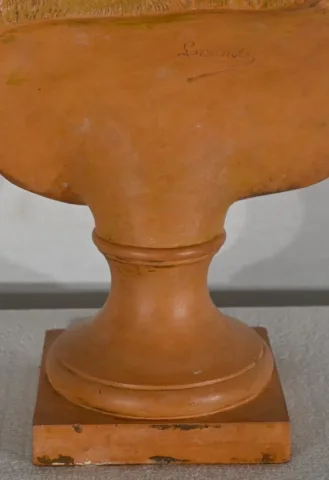BUSTO DE LOZA DE MARÍA ANTOINETTE