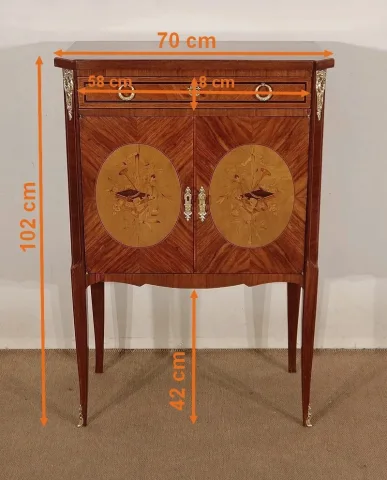 SCHRANK IM FRANZÖSISCHEN ÜBERGANGSSTIL