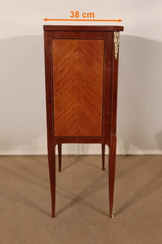 SCHRANK IM FRANZÖSISCHEN ÜBERGANGSSTIL
