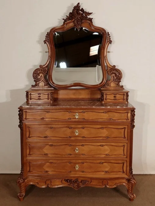 DRESSING TABLE