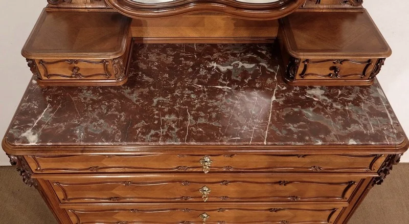 DRESSING TABLE