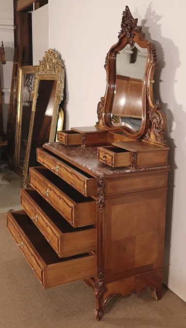 DRESSING TABLE