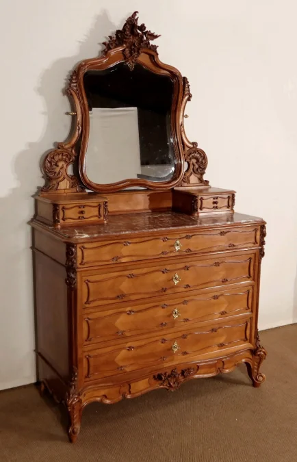 DRESSING TABLE