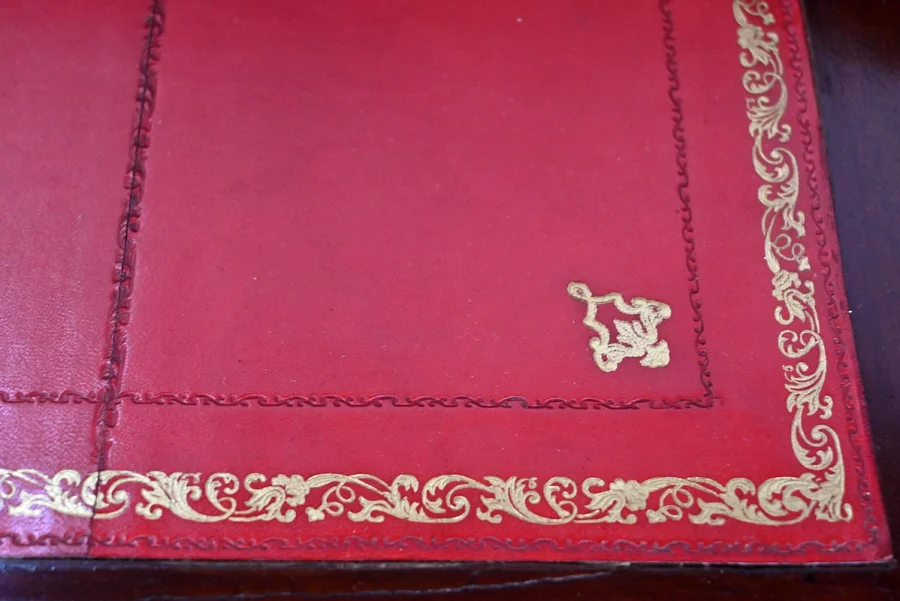 Important Bureau Cylindre en Acajou, style Louis XVI, époque Napoléon III – 2ème moitié XIXe