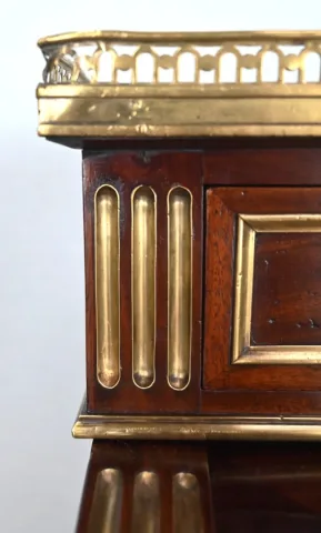 CYLlNDER TOP DESK