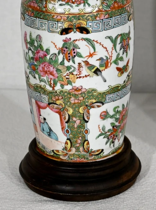 Paire de Vases Balustre en Porcelaine de Chine – Fin XIXe