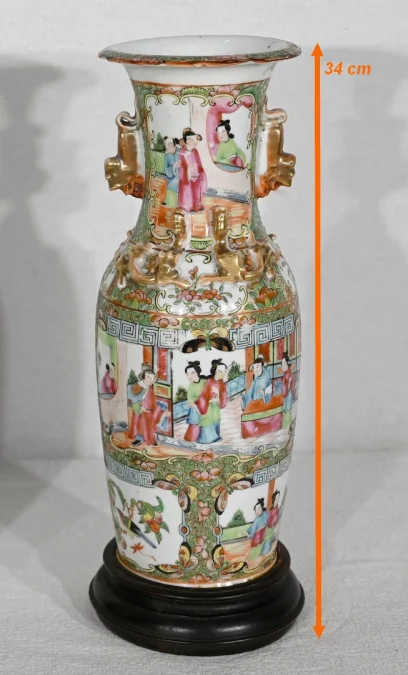Paire de Vases Balustre en Porcelaine de Chine – Fin XIXe
