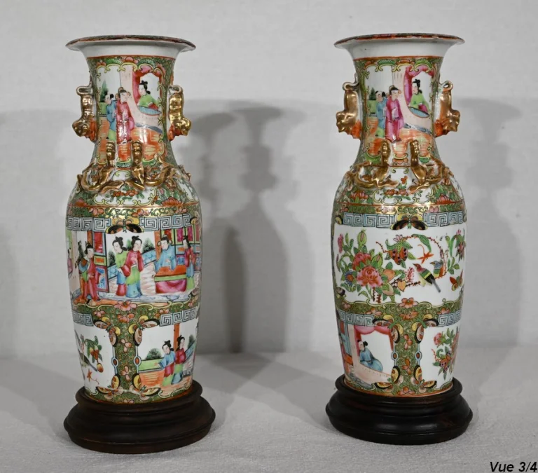 Paire de Vases Balustre en Porcelaine de Chine – Fin XIXe
