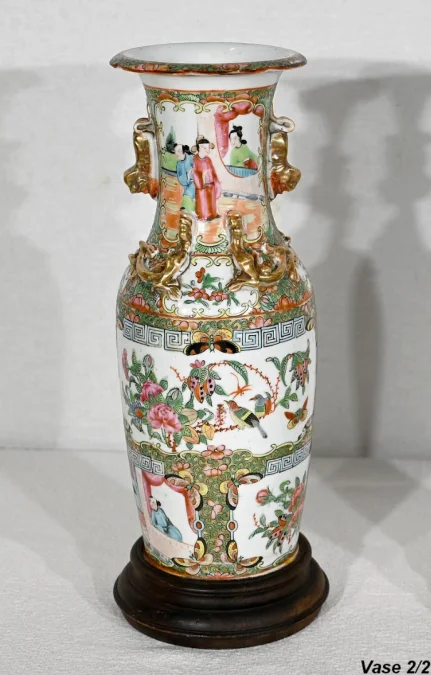 Paire de Vases Balustre en Porcelaine de Chine – Fin XIXe