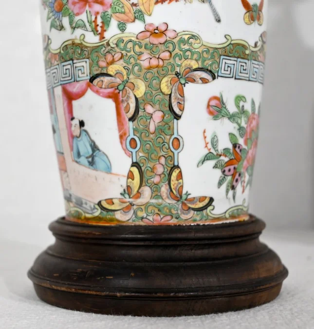 Paire de Vases Balustre en Porcelaine de Chine – Fin XIXe