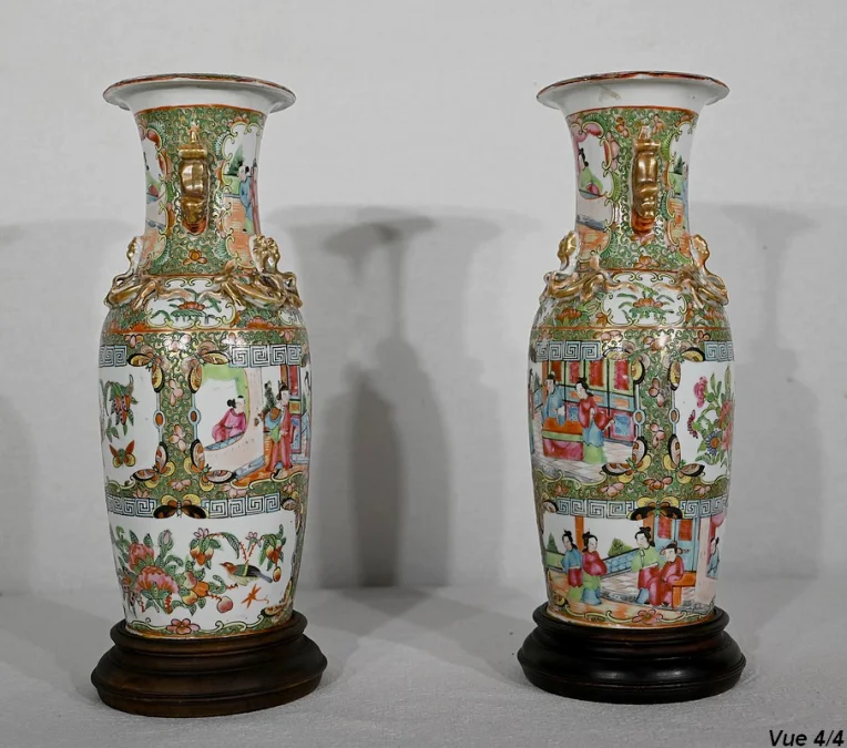 Paire de Vases Balustre en Porcelaine de Chine – Fin XIXe