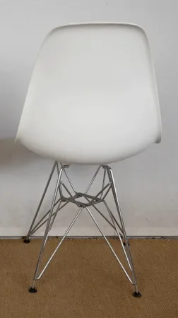 EAMES-STÜHLE