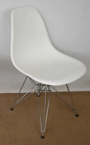 Suite de 6 Chaises, modèle DSR, de Eames – 1960