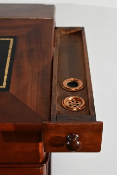 KARTONIERER MIT SCHREIBSCHRÄG OBEN
