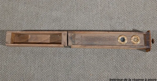 KARTONIERER MIT SCHREIBSCHRÄG OBEN