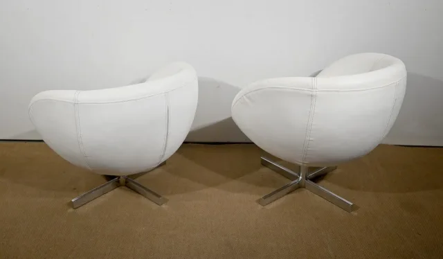 Paire de Fauteuils Boules en Simili Cuir – 1970