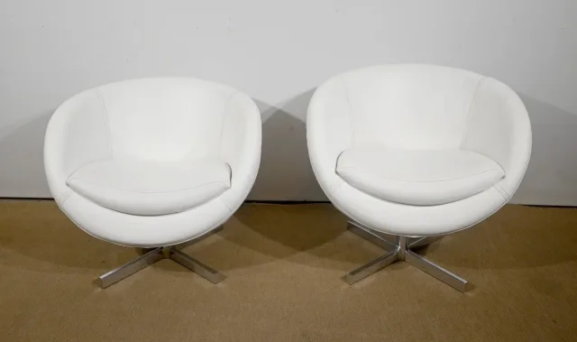 Paire de Fauteuils Boules en Simili Cuir – 1970