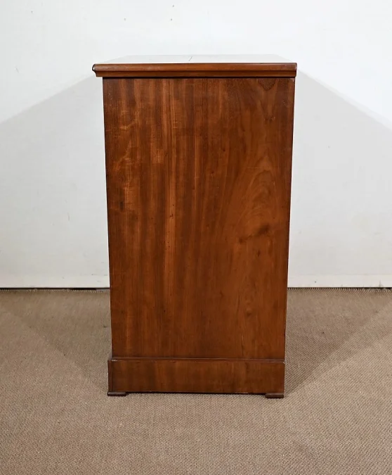 SMALL CHEST OF DRAWERS
