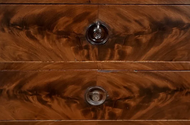 Petite Commode Chiffonnière en Ronce d'Acajou – Fin XIXe