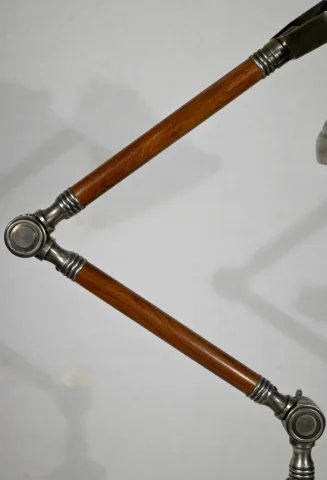 Lampe à Bras Articulé en Métal et Bois – 1920