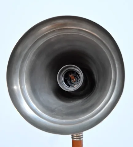 Lampe à Bras Articulé en Métal et Bois – 1920