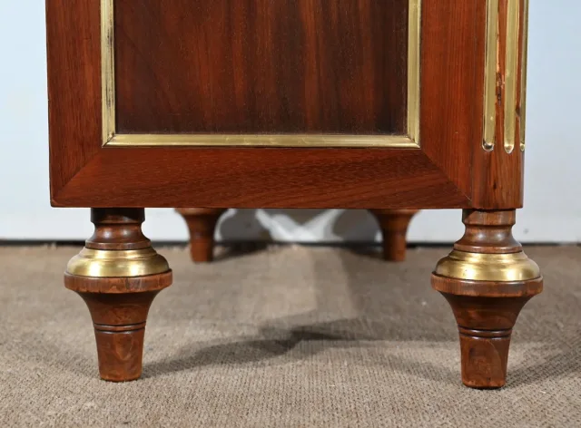 Petite Vitrine en Acajou, style Louis XVI – Fin XIXe