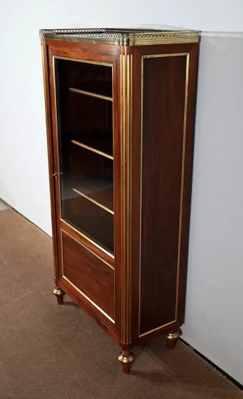 LOUIS XVI-STIJL vitrinekast