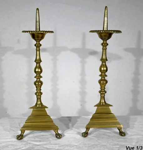PAAR KERZENHALTER AUS VERGOLDETER BRONZE