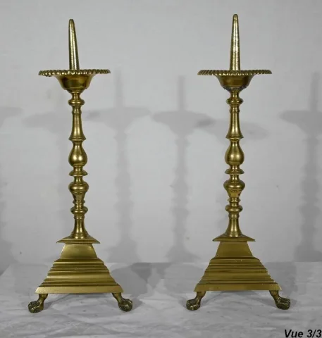 PAAR KERZENHALTER AUS VERGOLDETER BRONZE