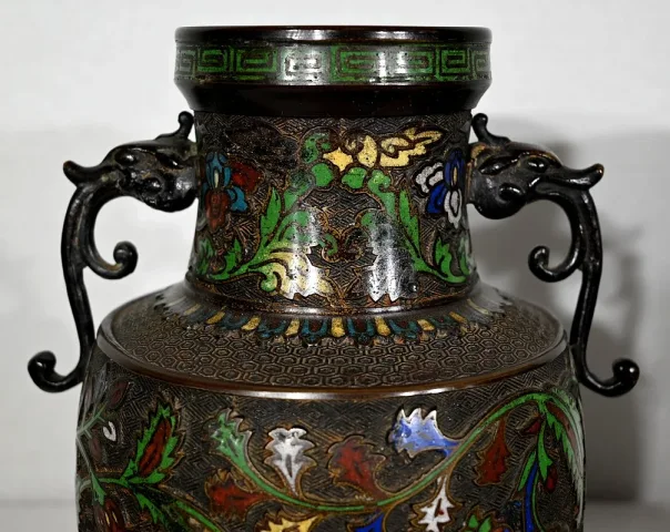 Paire de Vases en Bronze, Chine – Fin XIXe
