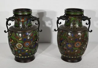 CHINESE VASES