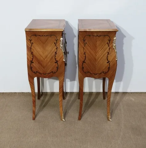PAREJA DE MESITAS DE NOCHE ESTILO LUIS XV